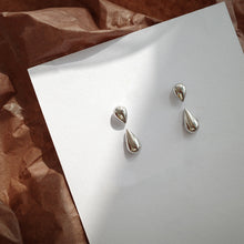 Load image into Gallery viewer, Glossy Drop Earrings