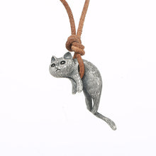 Load image into Gallery viewer, Scruffy Cat Necklace